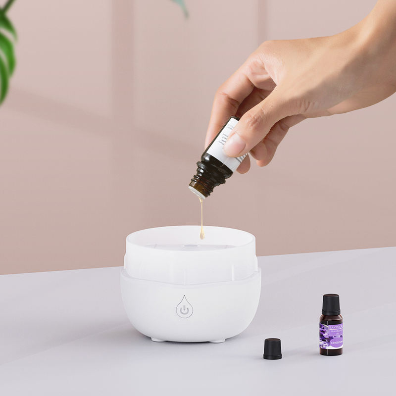 200ml Ultrasonic Air Humidifier – USB Aromatherapy Machine For Home, Office & Bedroom