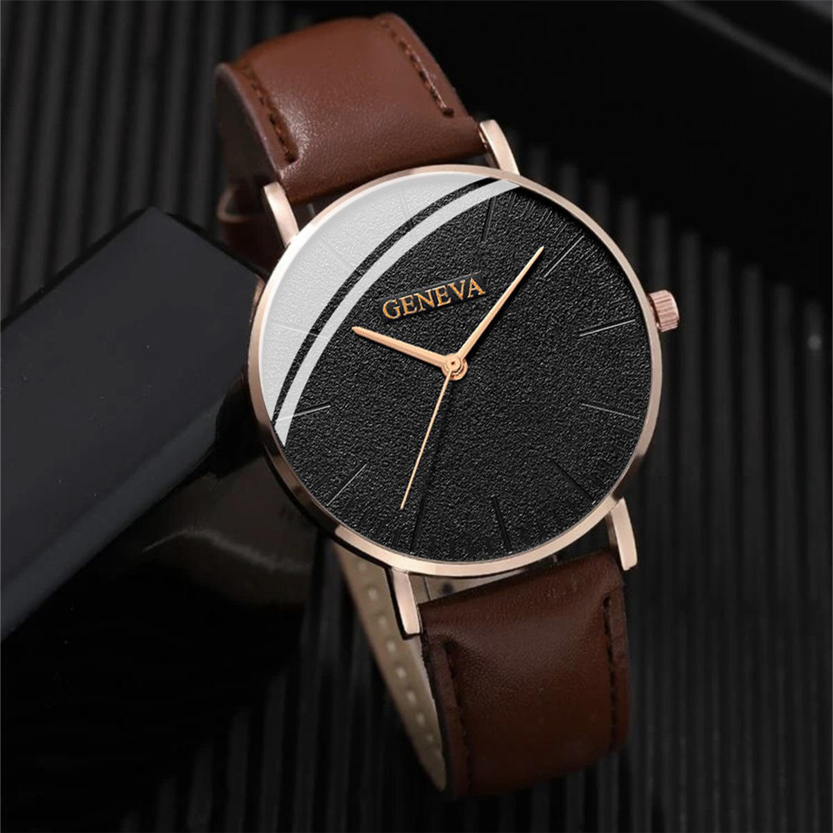 Trendy Men’s Quartz Watch – Fashionable Casual Belt Watch With Simple Scale Design