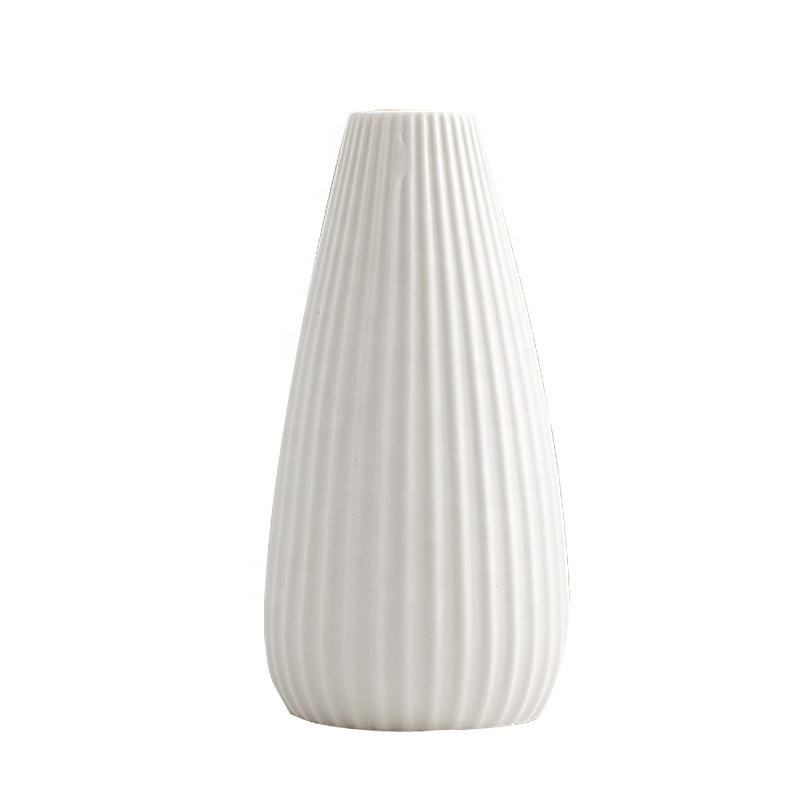 Handmade White Ceramic Vase – Contemporary Striped Bisque Vase For Pampas Grass & Decoration