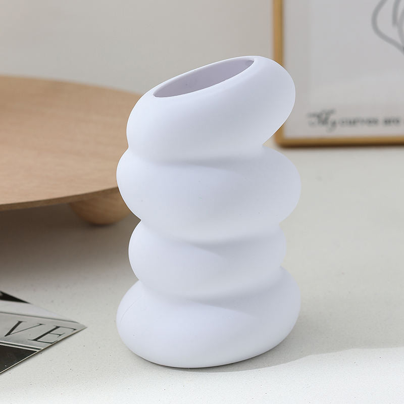 Nordic Style Plastic Spiral Vase – Creative Flower Arranging & Decorative Ornament