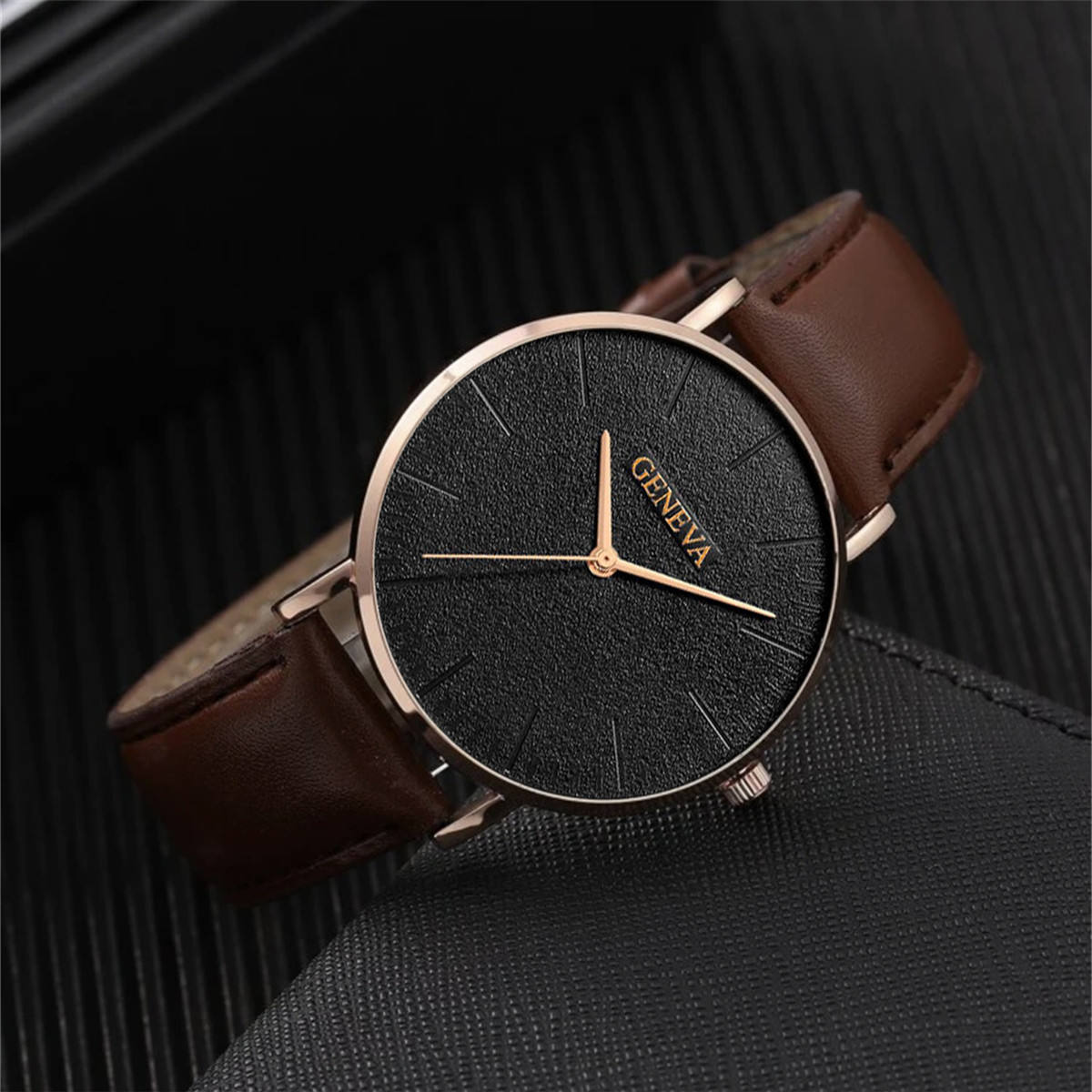 Trendy Men’s Quartz Watch – Fashionable Casual Belt Watch With Simple Scale Design