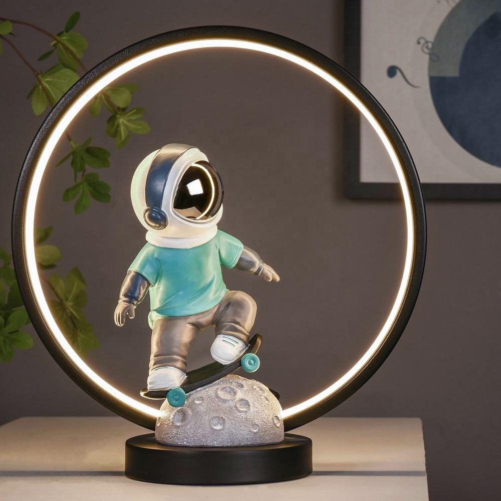 USB Astronaut Night Light – 3D Resin Space Man LED Table Lamp Home Decor (3pcs MOQ)