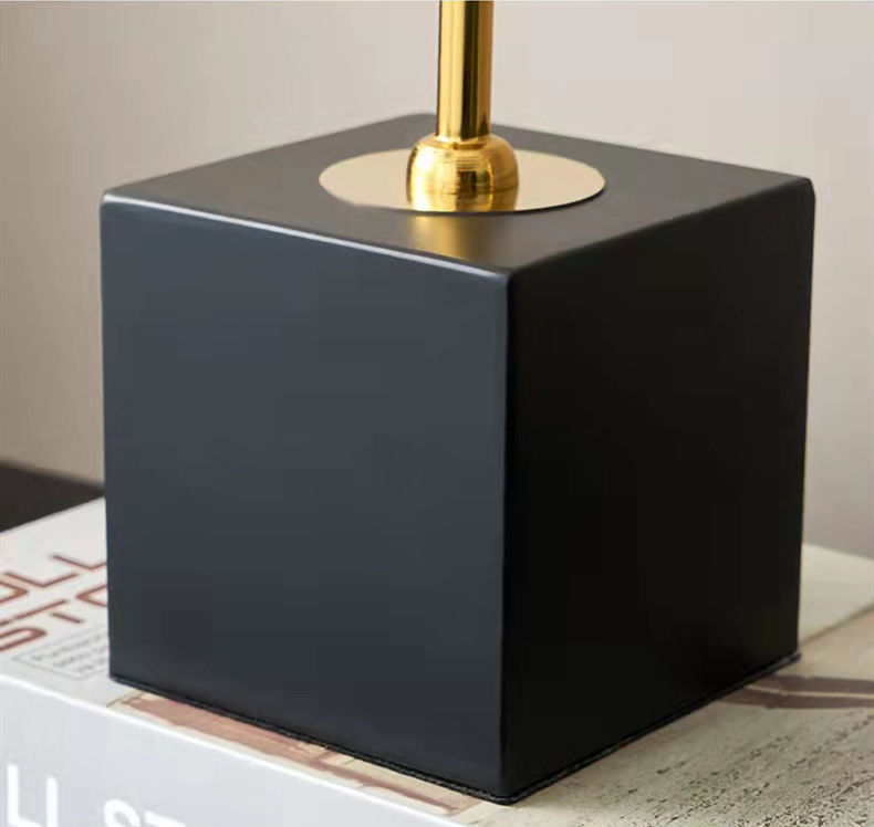 Luxury Metal Home Decor Accessories – Elegant Ornaments For Living Room Decoration