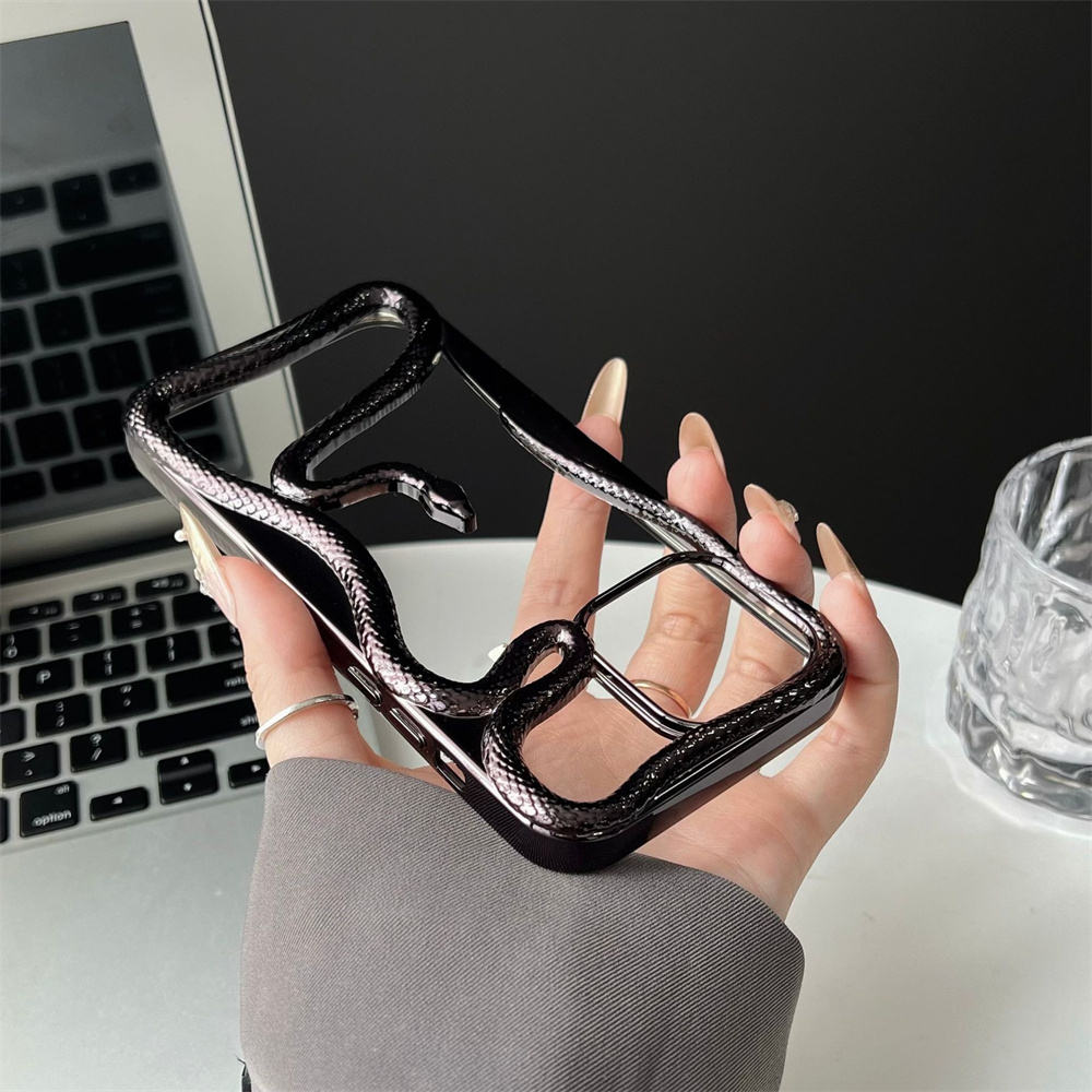 2025 Creative Snake Design Hollow Electroplated TPU Phone Case For iPhone 12–17 Pro Max – Stylish Mobile Cover For Girls