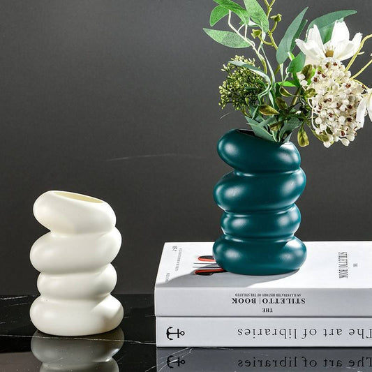 Nordic Style Plastic Spiral Vase – Creative Flower Arranging & Decorative Ornament